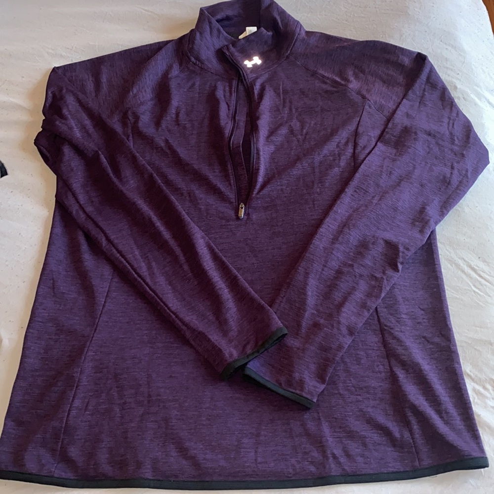 Under Armour Women’s PURPLE 1/2 zip pullover - Size XL